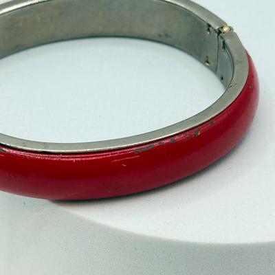 LOT 581J: RED Collection: Vintage Murano Wedding Cake & Faceted Glass Bead Necklace, Red Hinged Bangle Bracelet w/ Safety Chain &...