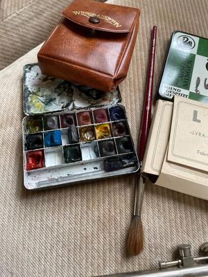 Art supplies