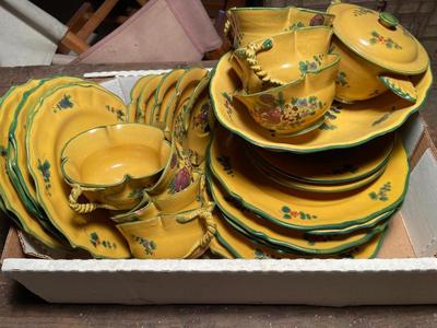Italian dinnerware, 6 Piece Pl. setting plus more