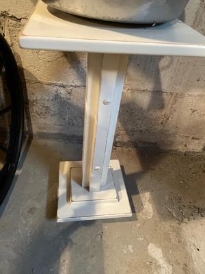 Plant stands, pots, bucket
