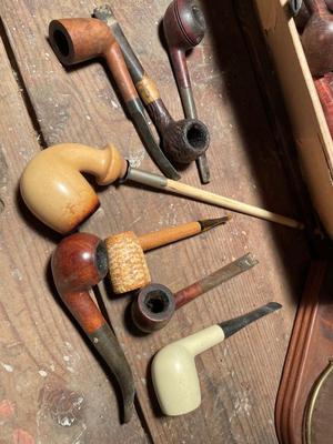 Large group of pipes