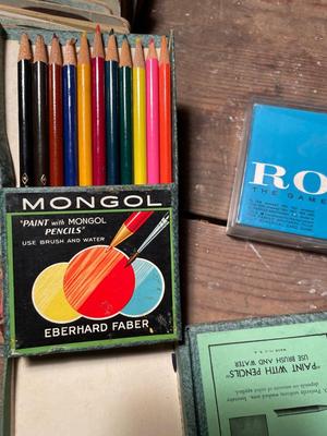 Vintage stereoscope cards and games