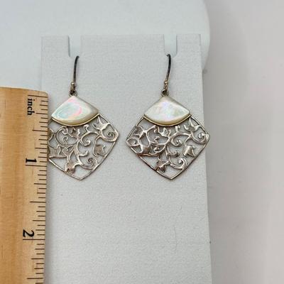 LOT 1J: Sterling Silver (925) Collection 15" Necklace w/Pendant, Mother of Pearl Earrings, Heart & Flower Bracelet