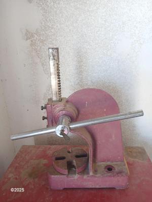 Vintage Arbor Press – Heavy-Duty Manual Shop Tool