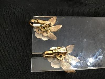 Trafari Vintage Rose Metal Clip on Earrings