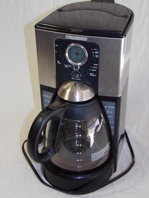 Mr. Coffee 12 cup automatic coffee maker, full featured, works OK