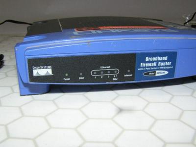 LINKSYS Broadband Firewall Router with 4-Port Switch/VPN