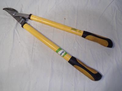 (2of3) Lawn/Garden loppers.