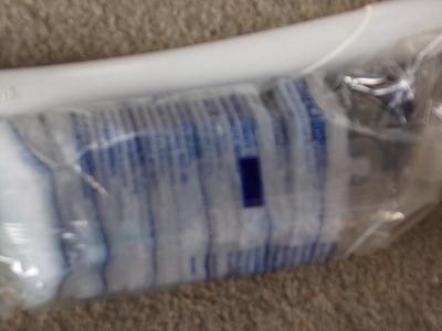 Bathroom small waste can and brush kit w/disposable brush heads