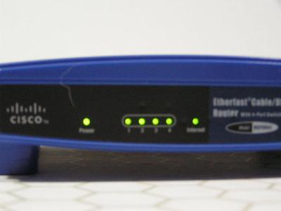 CISCO LINKSYS EtherFast Cable/DSL Router w/ 4-Port Switch