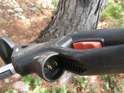 Black&Decker trimmer/weed whacker, corded