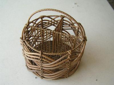 Decorative round basket, for wine bottles or whatever.