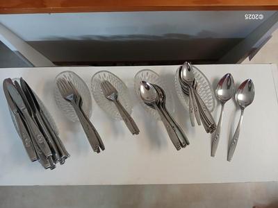 Vintage Stylehouse Stainless Steel Forks – Floral Pattern 70 piece set with 5 vintage Princess House Highlights Germany glass buffet holders