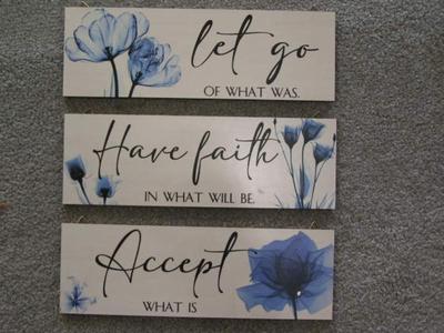 Wall décor. Set of three pieces.