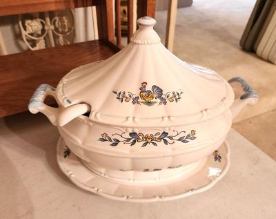 Lot #24 3 Quart Tureen with Underplate and Ladle - 1950's