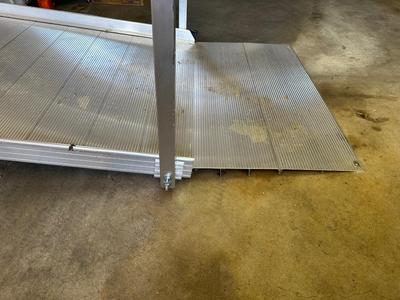 ALUMINUM MOBILITY RAMP