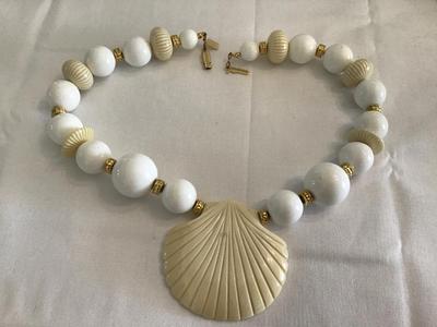 Mary Ellen Stewart Vintage Necklace