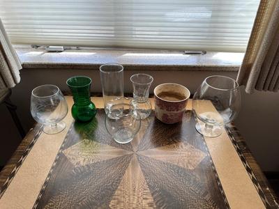 ASSORTMENT OF VASES
