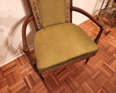 Lot #57 Vintage Mid-Century Side Chair