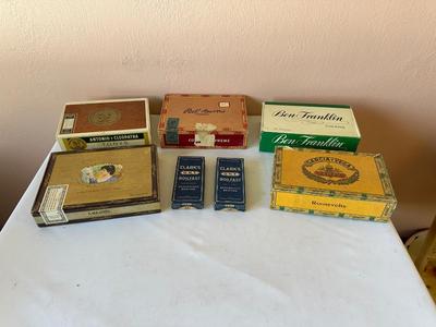 5 VINTAGE CIGAR BOXES AND 2 VINTAGE CLARK’S THREAD BOXES