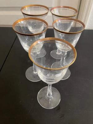 Gold Rimmed Wine Glasses