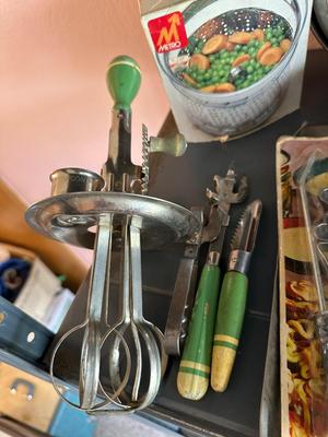 ALUMINUM BAKE WARE AND MORE