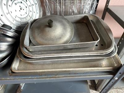 LARGE LOT OF ALUMINUM BAKE WARE, POTS, ROASTER AND MORE