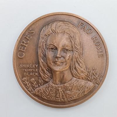 LOT 1: Set of 5 Metal Medallions- Shirley Temple Black, Lorraine, France, Eva Adams & More