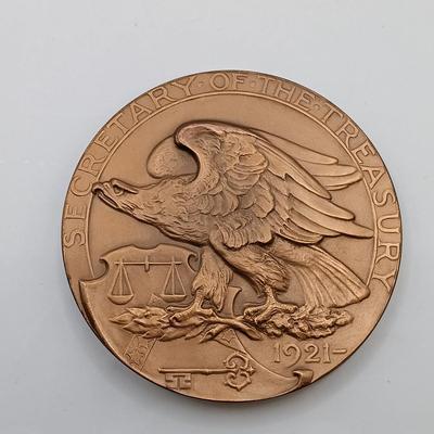 LOT 8: Set of 5 Metal Medallions- Franklin D. Roosevelt, Daniel Manning & More
