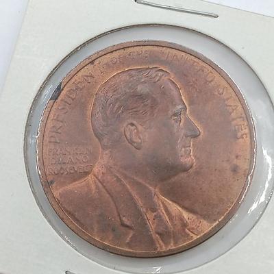 LOT 8: Set of 5 Metal Medallions- Franklin D. Roosevelt, Daniel Manning & More