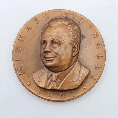 LOT 11: Set of 5 Metal Medallions- Jean Mermoz, Marshal Foch, William H. Seward & More