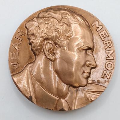 LOT 11: Set of 5 Metal Medallions- Jean Mermoz, Marshal Foch, William H. Seward & More