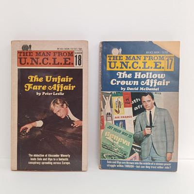 LOT 109: The Fabulous Furry Freak Bros. 1971 Rip Off Press #1, Man From UNCLE Paperbacks, Shorthand Books & More