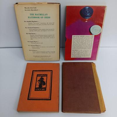 LOT 110: Vintage/Antique Chess and Checkers Books