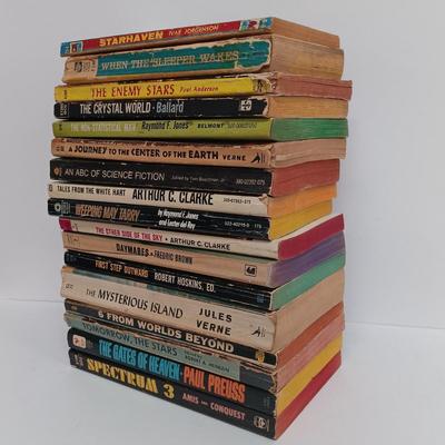 LOT 111: Vintage Sci-Fi Paperbacks, A House-Boat on the River Styx 1895 & The World of William Clissold 1926 Volumes I and II