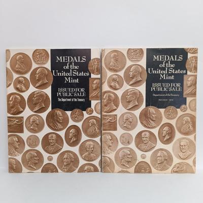 LOT 113: Vintage Numismatic/ Medal Collecting Books