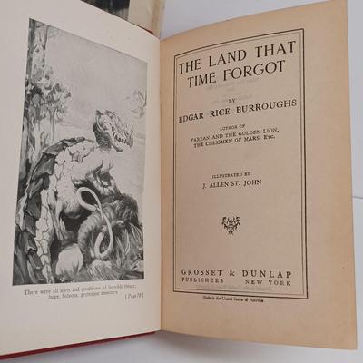 LOT 114: Vintage Edgar Rice Burroughs Collection- A Princess of Mars 1970, Carson of Venus 1963 & More