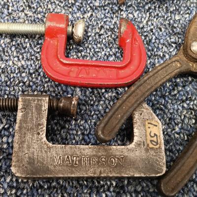 LOT 124: Vintage Hold-Heet 1Qt Glue Pot with Vintage Tools