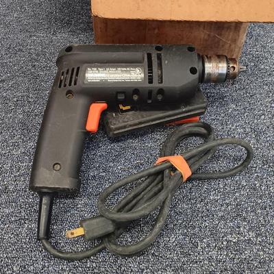 LOT 124: Vintage Hold-Heet 1Qt Glue Pot with Vintage Tools