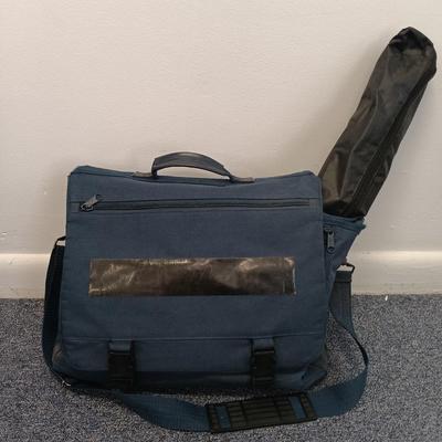 LOT 125: Collection of Clarinet Accessories