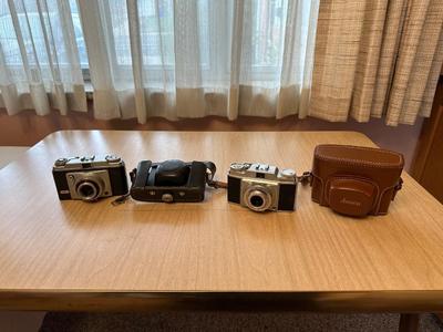VINTAGE ANSCO CAMERA AND VINTAGE HEILAND PREMIER CAMERA