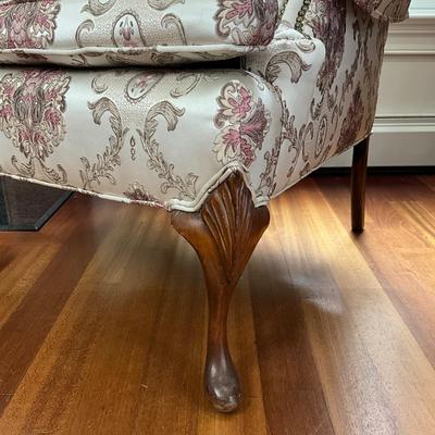 L404 Vintage Upholstered Wingback Chair