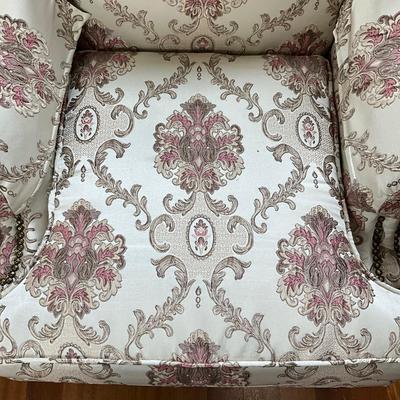 L404 Vintage Upholstered Wingback Chair