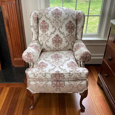 L404 Vintage Upholstered Wingback Chair