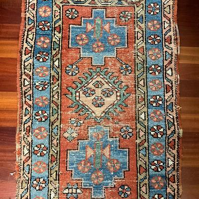 L409 Antique Oriental Rug AS-IS 30" x 48"