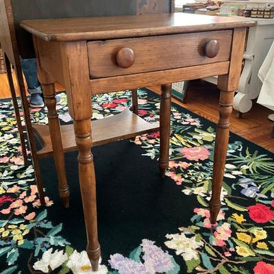 UBB413 Antique Single Drawer Table / Stand
