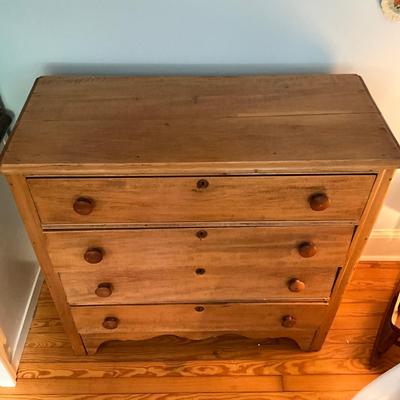 UBB415 Antique Pine Four Drawer Dresser