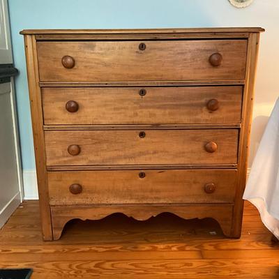 UBB415 Antique Pine Four Drawer Dresser