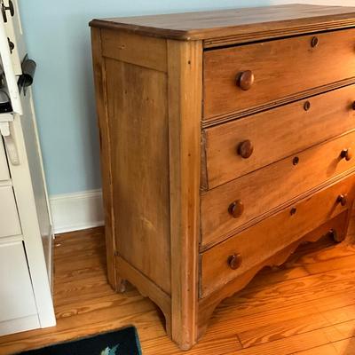 UBB415 Antique Pine Four Drawer Dresser
