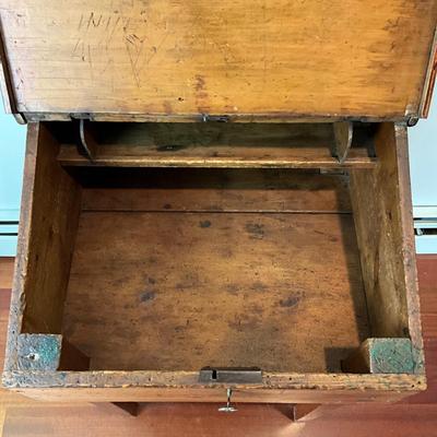 L424 Antique Primitive Slant Front Desk with Key